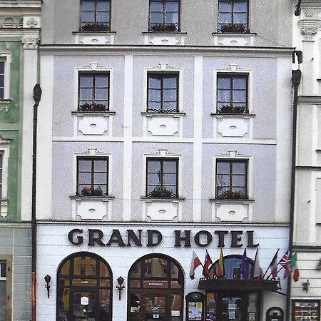 Grand Hotel Cerny Orel 因德日赫城堡 外观 照片